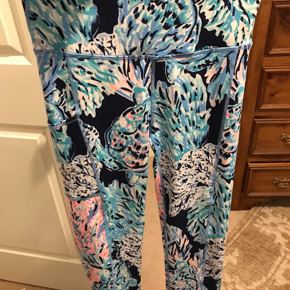 New lilly pulitzer Luxletic workout leggings